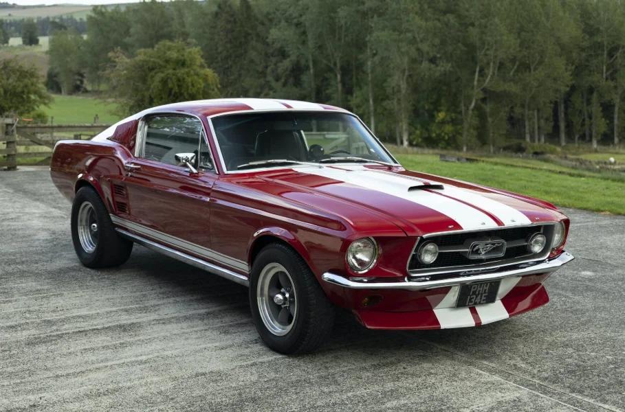 أجمل 5 سيارات كلاسيكية ظهرت في معارض المملكة