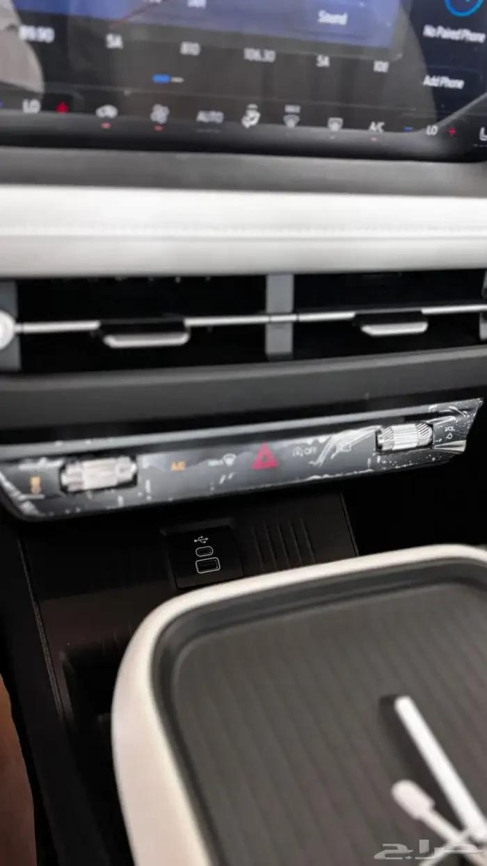 interior image_0