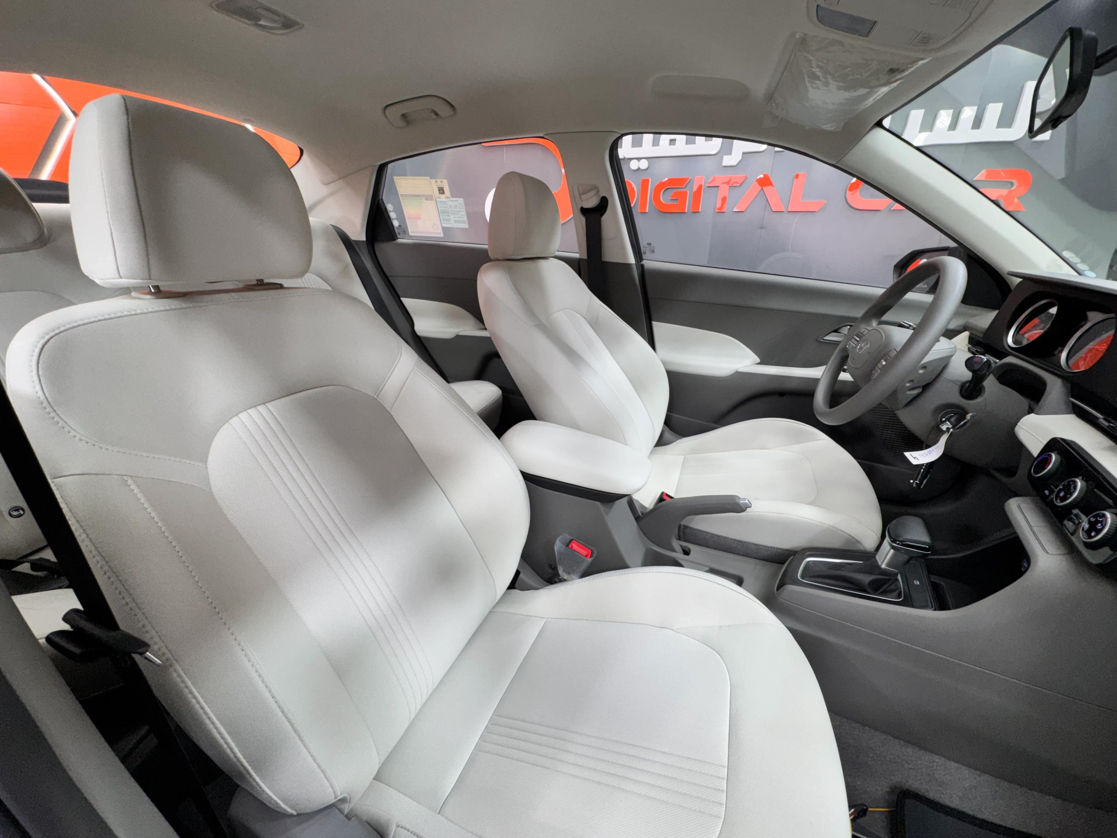 interior frontRight